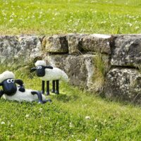 La Hacienda Aardman, Shaun The Sheep Standing Garden Décor Ornament Ornamnent, x - Image 2