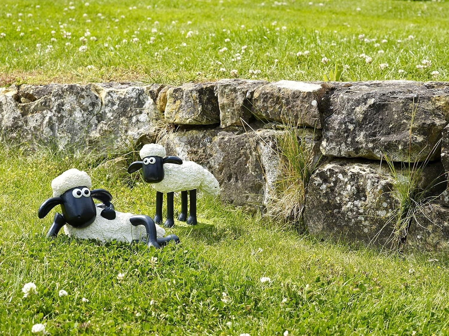 La Hacienda Aardman, Shaun The Sheep Standing Garden Décor Ornament Ornamnent, x